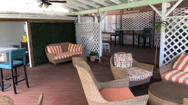 1 outdoor lounge wide